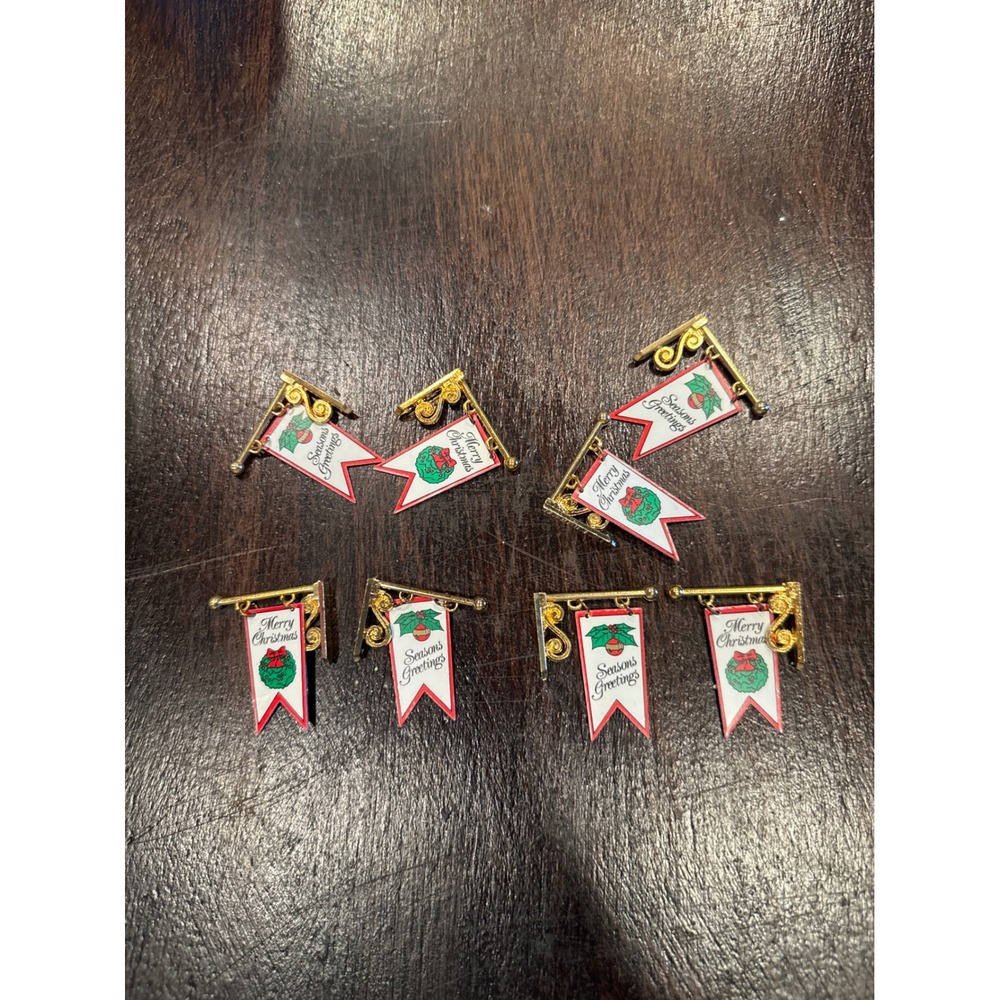 Dept 56 Lot Of 8 Merry‎ Christmas/Season Greetings Flags